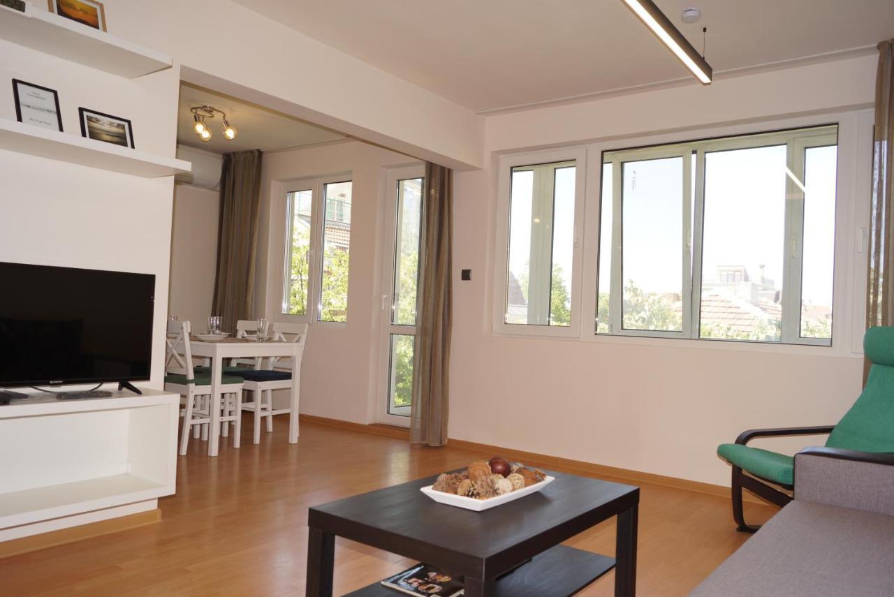 Spacious 2Bdr - Free Parking - Walk Everywhere - 300 Mbps Wifi 瓦爾納 外观 照片